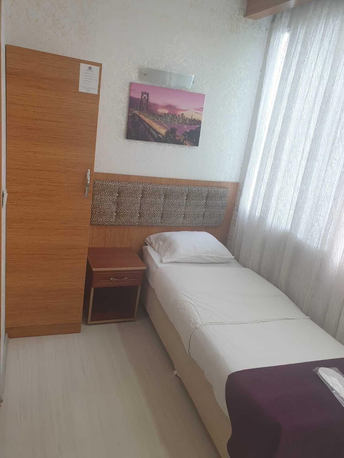 Otel Grand Airport 3*