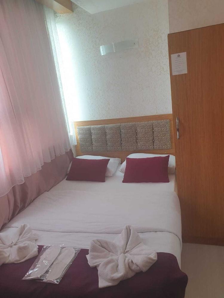 Grand Airport Otel